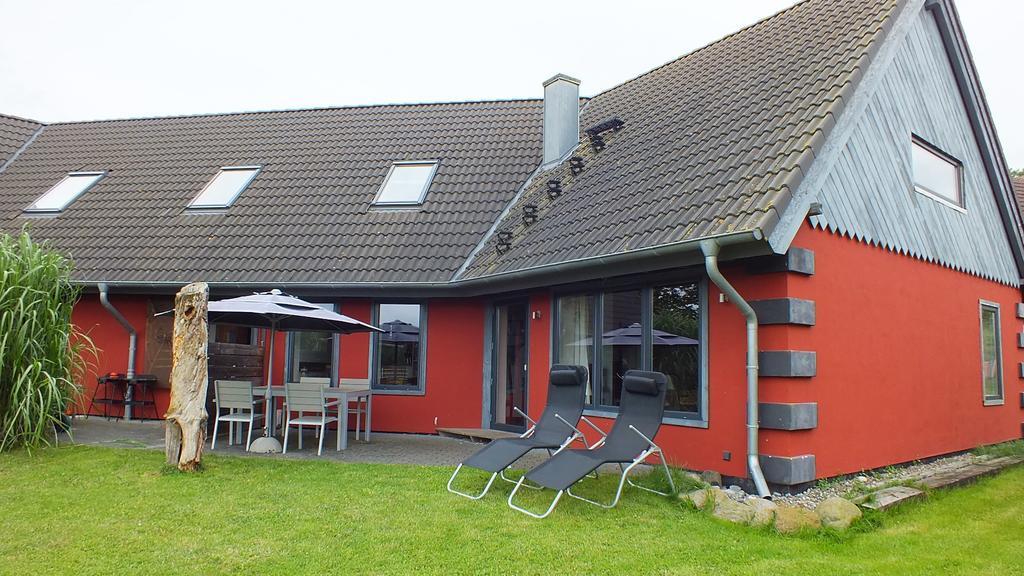 Rotes Haus Villa Brook Buitenkant foto