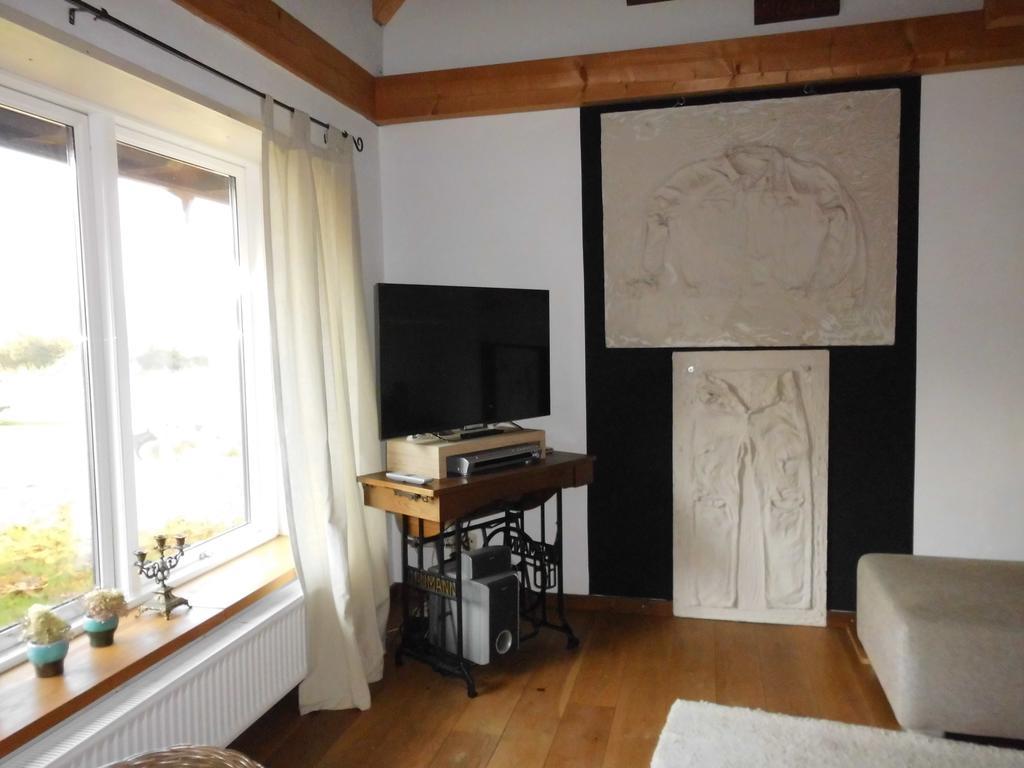 Rotes Haus Villa Brook Buitenkant foto